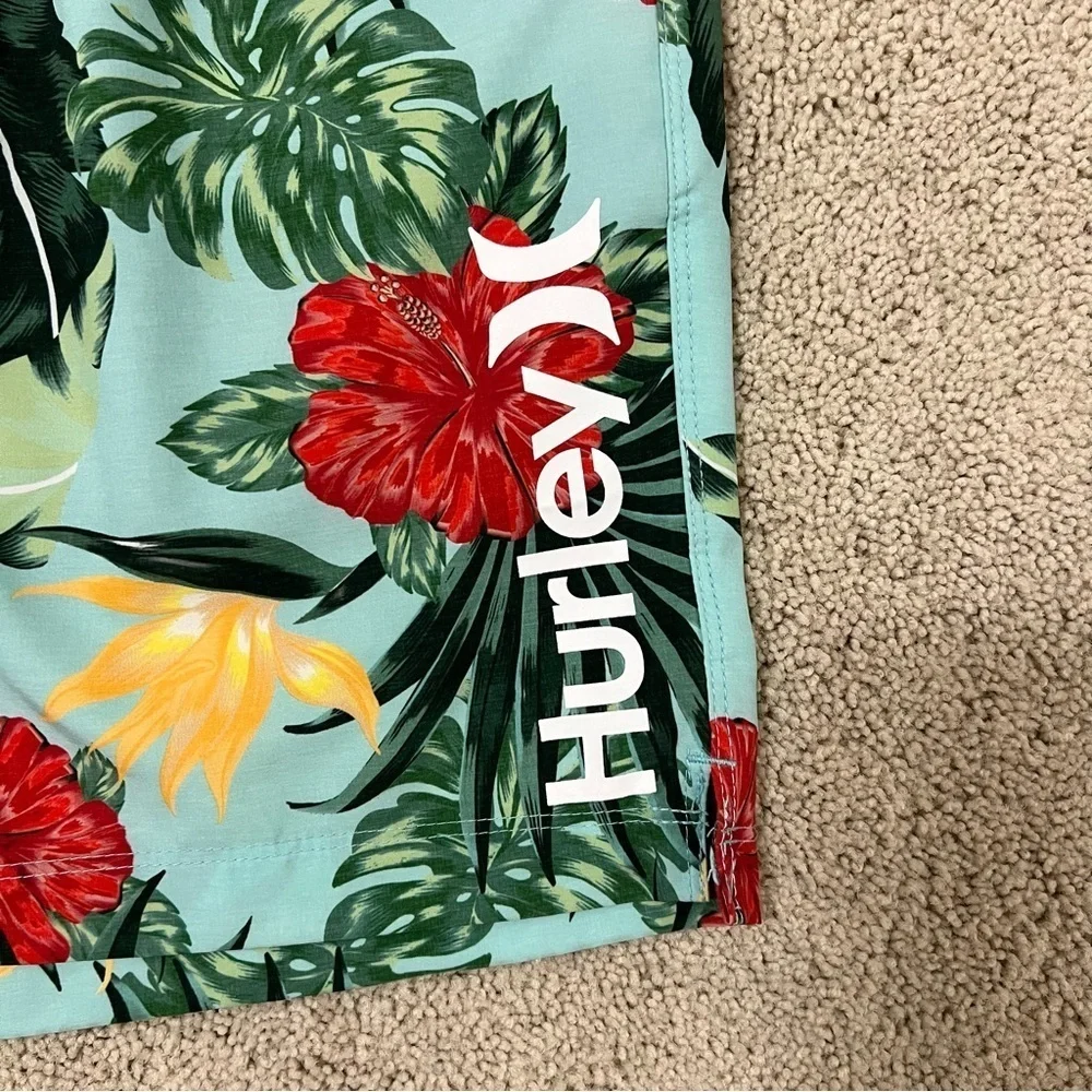 Hurley Essential Hibiscus Volley Board Short 18” Turquoise size medium